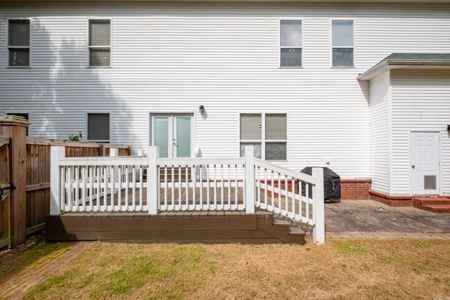 23 Deerberry Forest Circle, Little Rock, AR 72211