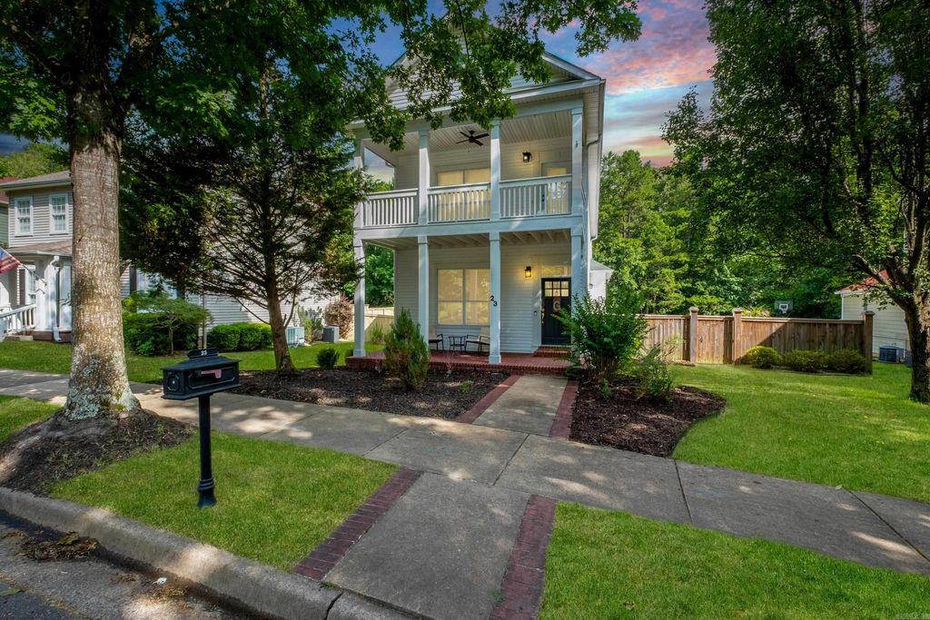 23 Deerberry Forest Circle, Little Rock, AR 72211
