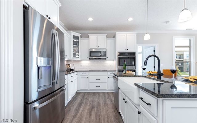 4304 Evergreen Court 61, North Canton, OH 44720