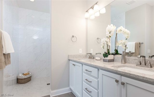 4304 Evergreen Court 61, North Canton, OH 44720