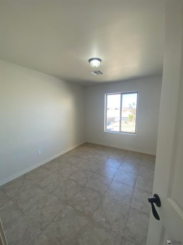 12673 S 50 Dr, Yuma, AZ 85367