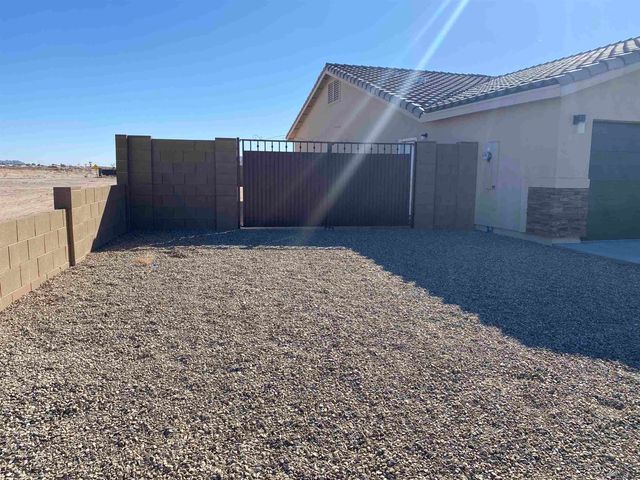 12673 S 50 Dr, Yuma, AZ 85367