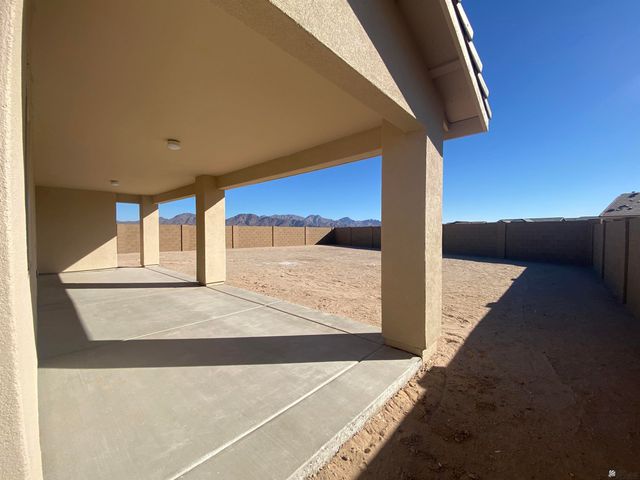 12673 S 50 Dr, Yuma, AZ 85367