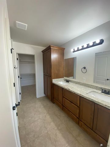 12673 S 50 Dr, Yuma, AZ 85367