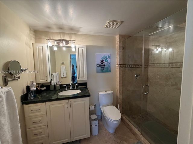 5077 NW 7th Street 1202, Miami, FL 33126