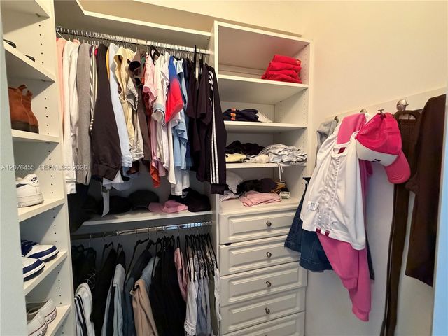 5077 NW 7th Street 1202, Miami, FL 33126