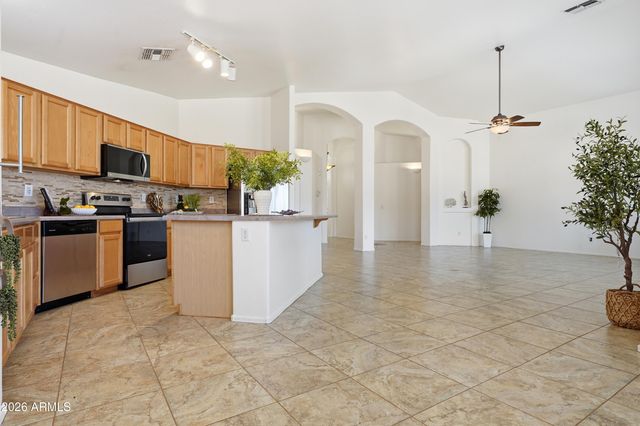 4441 E COTTONWOOD Lane, Phoenix, AZ 85048