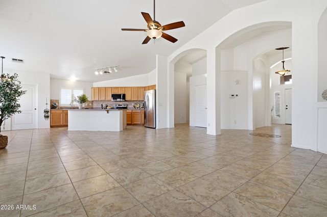 4441 E COTTONWOOD Lane, Phoenix, AZ 85048