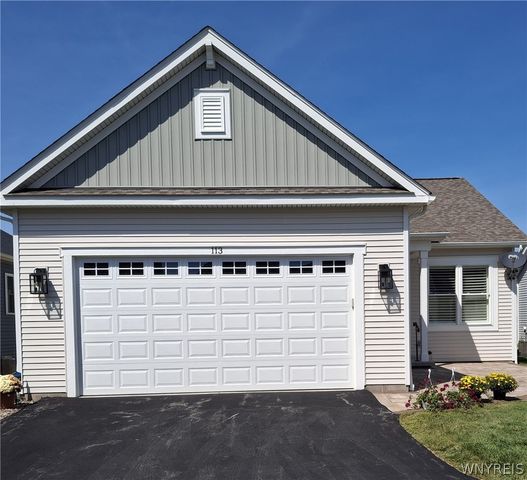 113 Thompson Lane, Canandaigua City, NY 14424