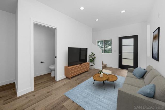 4128 32 Thorn St, San Diego, CA 92105