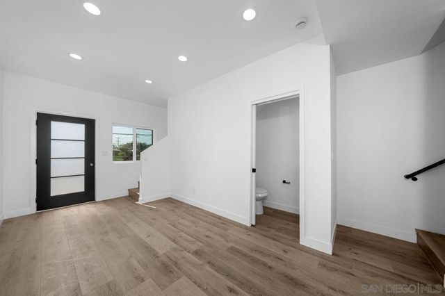 4128 32 Thorn St, San Diego, CA 92105