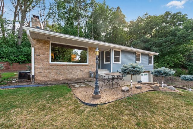 1417 Stickney Avenue, South Saint Paul, MN 55075