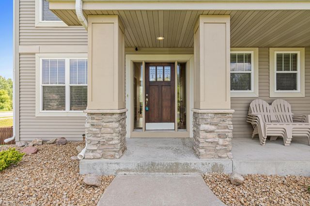 19600 Embers Avenue, Farmington, MN 55024