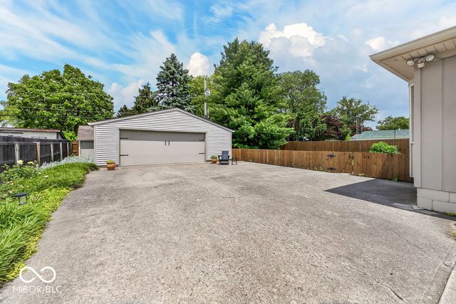 1620 Southview Drive, Indianapolis, IN 46227