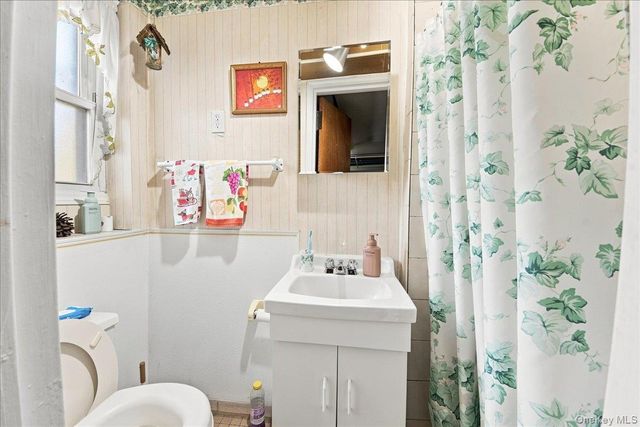 1563 Merry Avenue, Bronx, NY 10461
