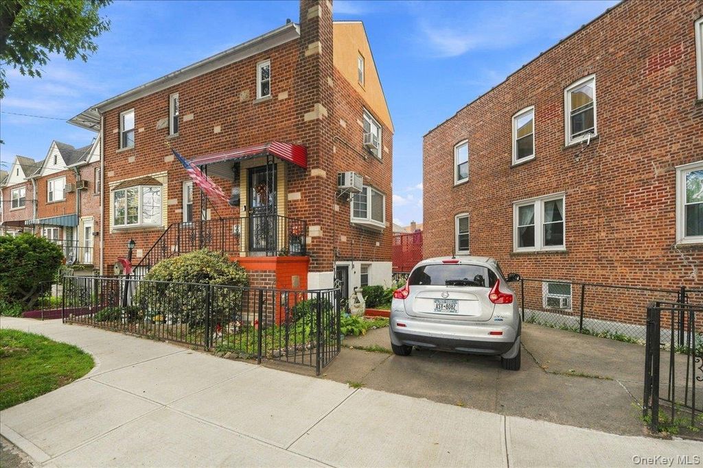 1563 Merry Avenue, Bronx, NY 10461 — photo 2
