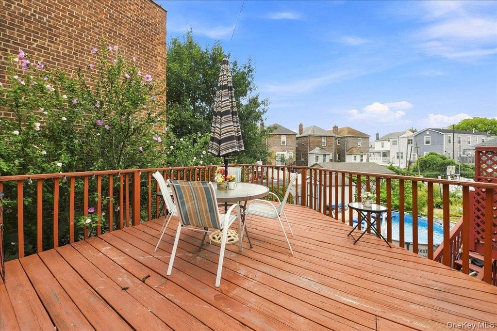 1563 Merry Avenue, Bronx, NY 10461 — photo 4