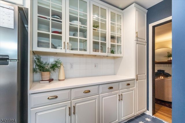 38 Burroughs Way, Maplewood Twp., NJ 07040