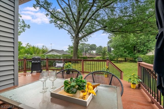 38 Burroughs Way, Maplewood Twp., NJ 07040