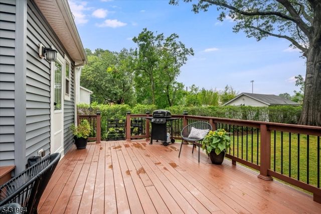 38 Burroughs Way, Maplewood Twp., NJ 07040