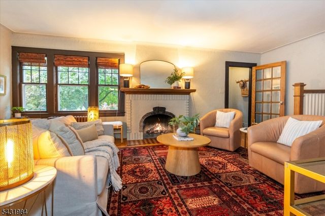 38 Burroughs Way, Maplewood Twp., NJ 07040