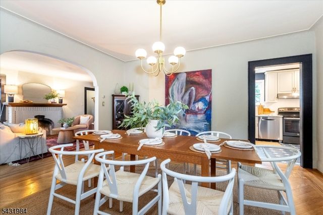 38 Burroughs Way, Maplewood Twp., NJ 07040