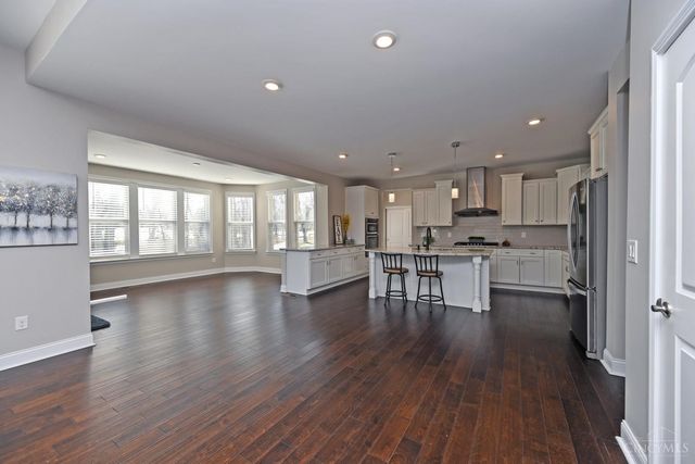 4293 Highland Green Drive, Mason, OH 45040