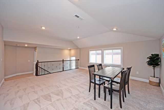 4293 Highland Green Drive, Mason, OH 45040