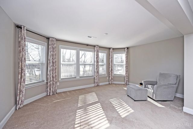 4293 Highland Green Drive, Mason, OH 45040