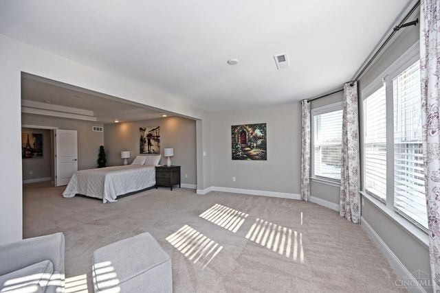 4293 Highland Green Drive, Mason, OH 45040