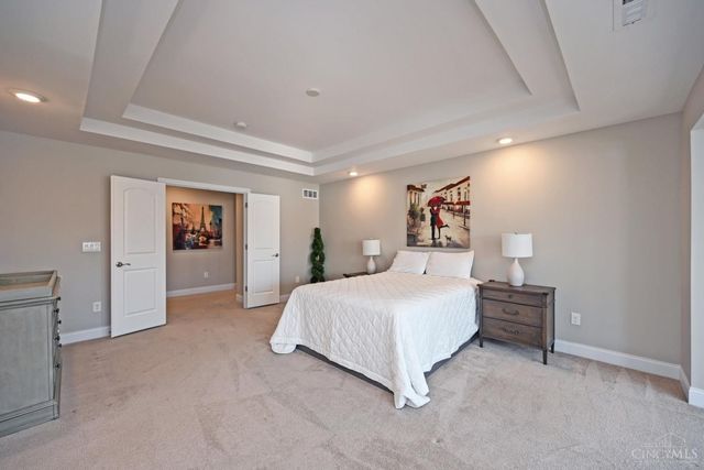 4293 Highland Green Drive, Mason, OH 45040