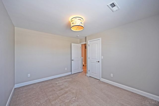 4293 Highland Green Drive, Mason, OH 45040