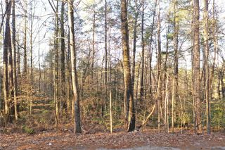 611 The Bear Boulevard, Tamassee, SC 29686