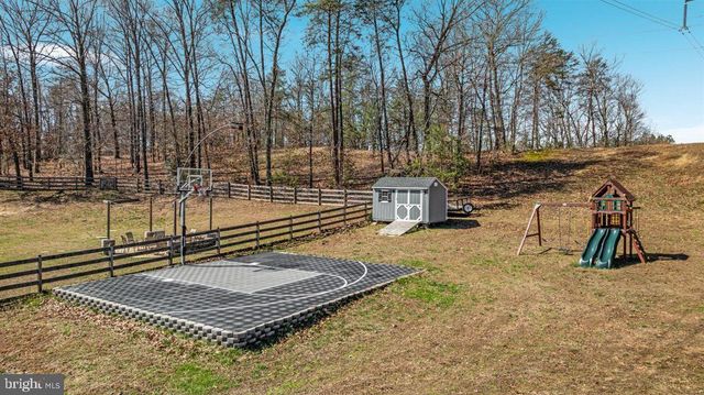 31 FLEETWOOD FARM LANE, Fredericksburg, VA 22405