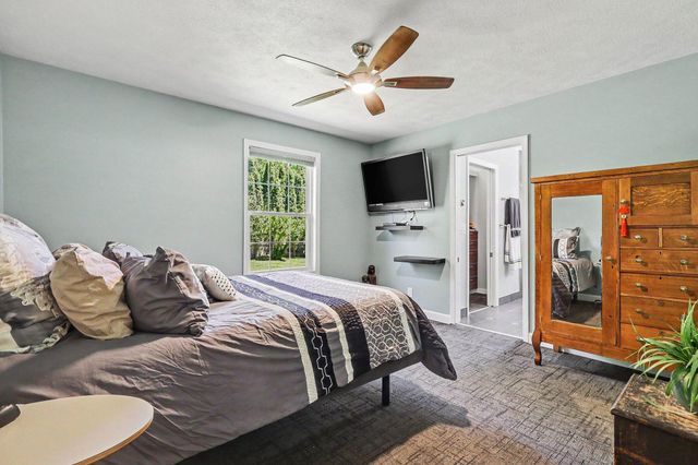 15117 Meadows Drive, Grand Haven, MI 49417