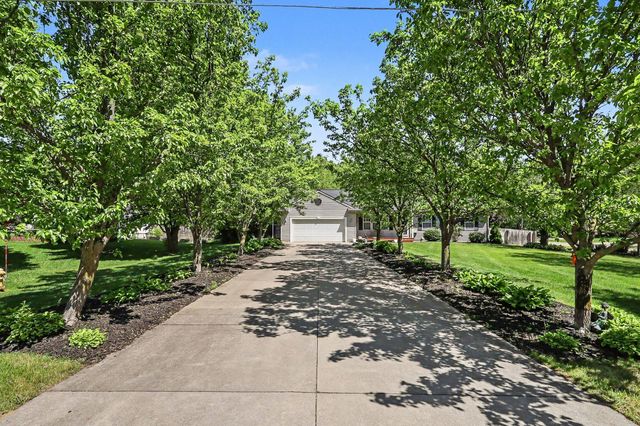 15117 Meadows Drive, Grand Haven, MI 49417