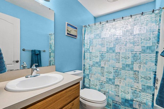 15117 Meadows Drive, Grand Haven, MI 49417