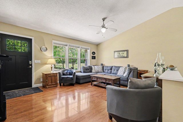 15117 Meadows Drive, Grand Haven, MI 49417