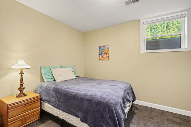 15117 Meadows Drive, Grand Haven, MI 49417