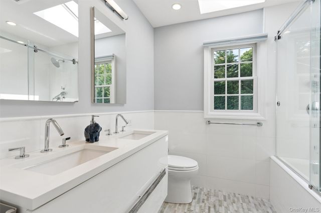 2539 Bradley Court, Merrick, NY 11566