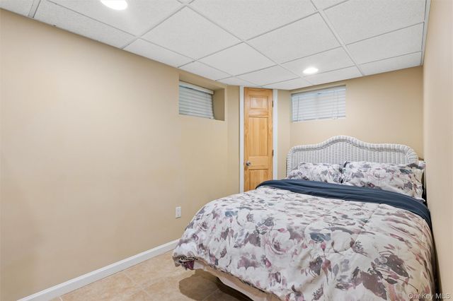 2539 Bradley Court, Merrick, NY 11566
