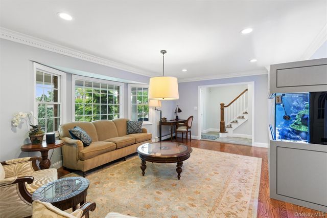 2539 Bradley Court, Merrick, NY 11566