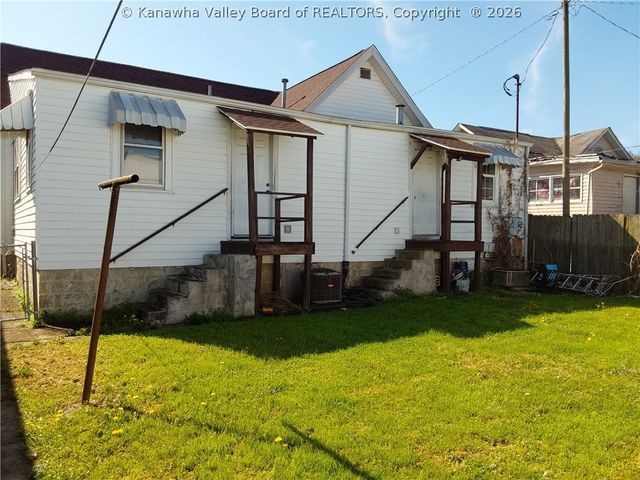 33 Ohio Avenue, Charleston, WV 25302