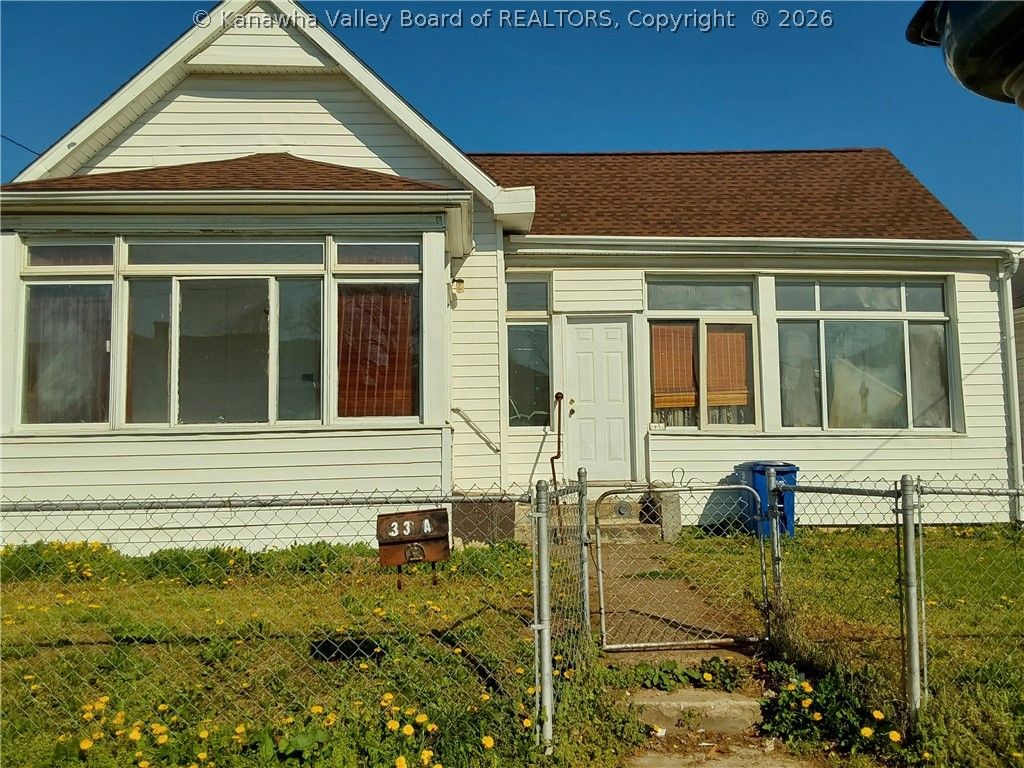 33 Ohio Avenue, Charleston, WV 25302