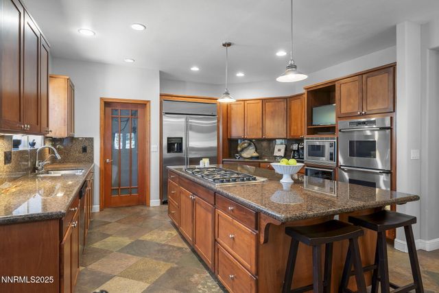 1203 Kachina Court, Reno, NV 89511