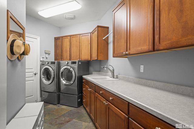 1203 Kachina Court, Reno, NV 89511
