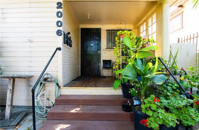 2006 W 12th Street, Los Angeles, CA 90006