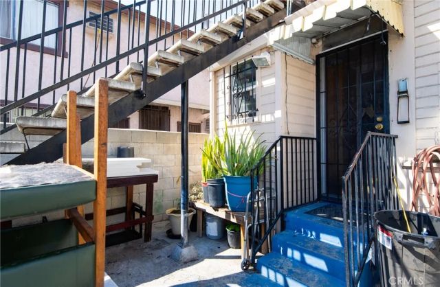2006 W 12th Street, Los Angeles, CA 90006