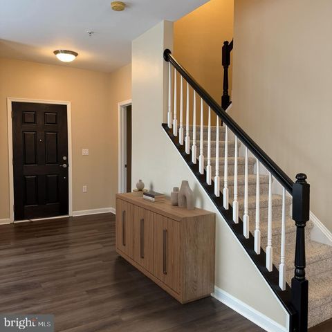 6765 HAMPTON BAY LN, Gainesville, VA 20155