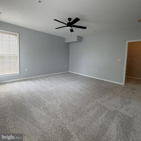 6765 HAMPTON BAY LN, Gainesville, VA 20155